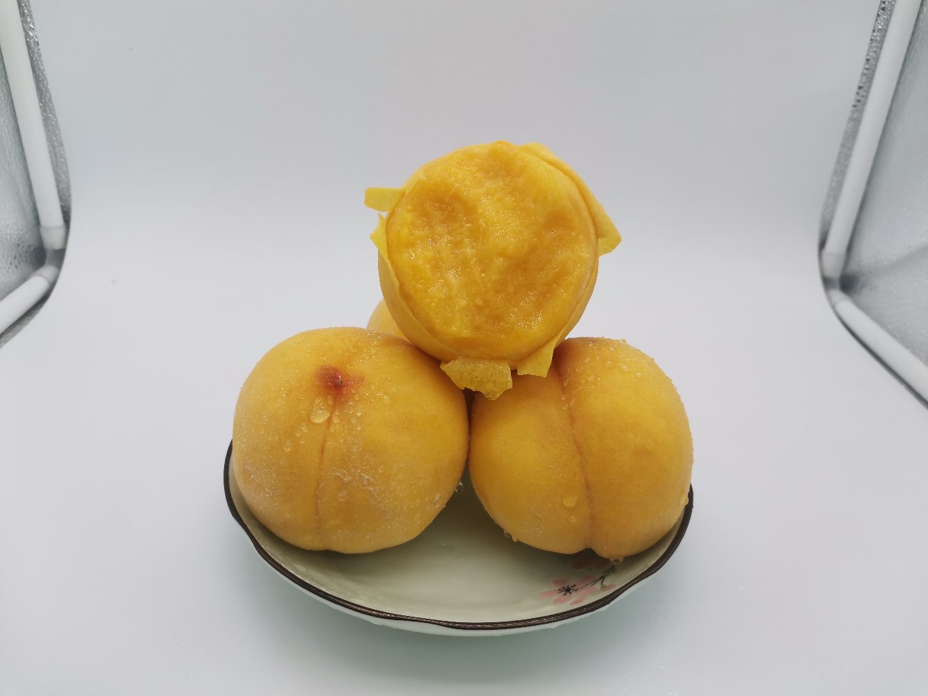 83黄桃特写