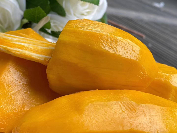 芒果果肉中的丝丝特写