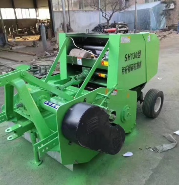 玉米秸秆粉碎打捆一体机