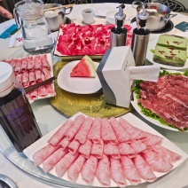 火锅新食材兔肉卷欢迎大家品尝。