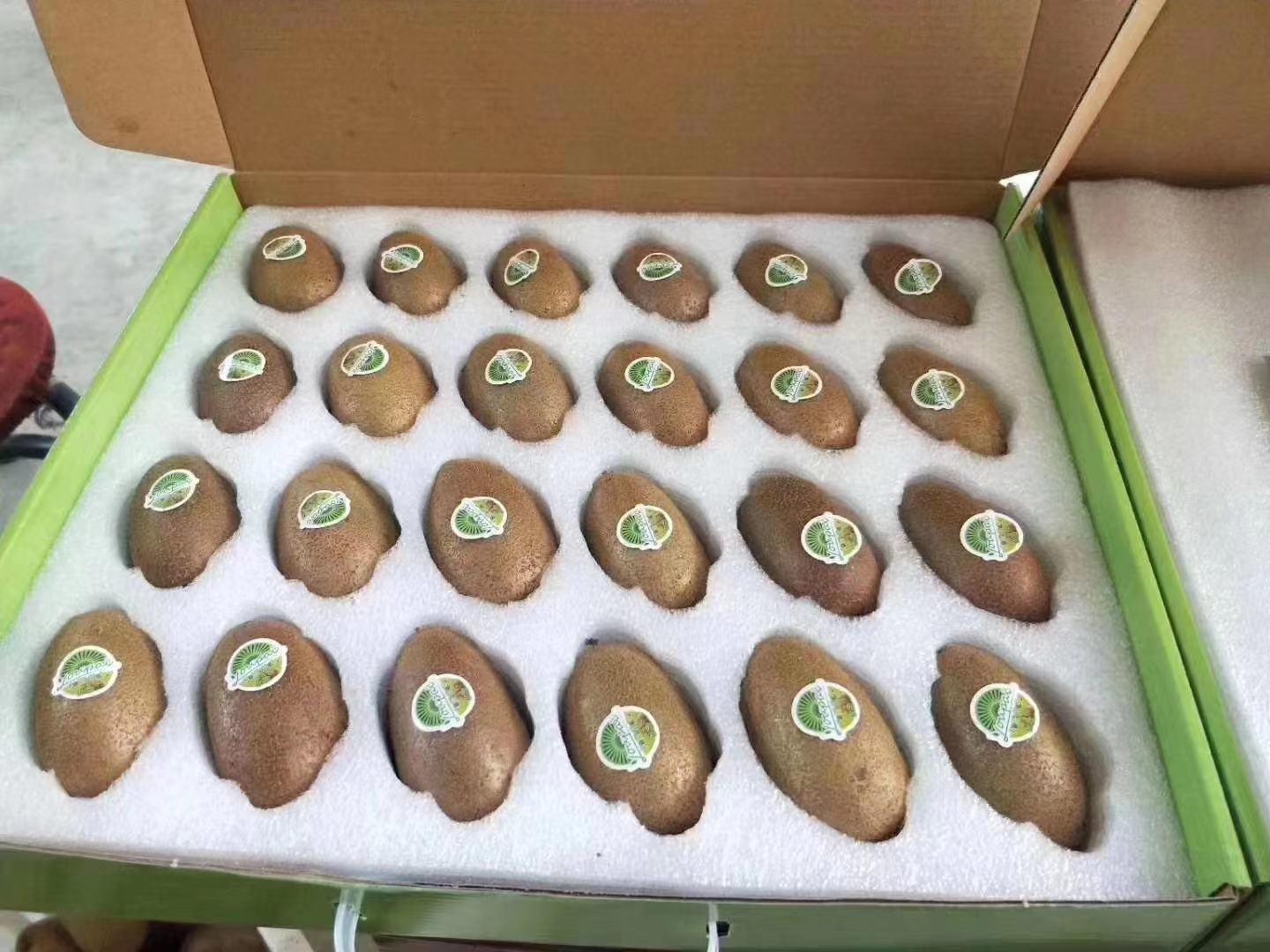 许香猕猴桃产品展示图