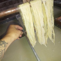 阿婆手工制作山泉水腐竹