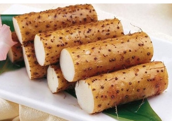 切开的白玉山药横截面展示