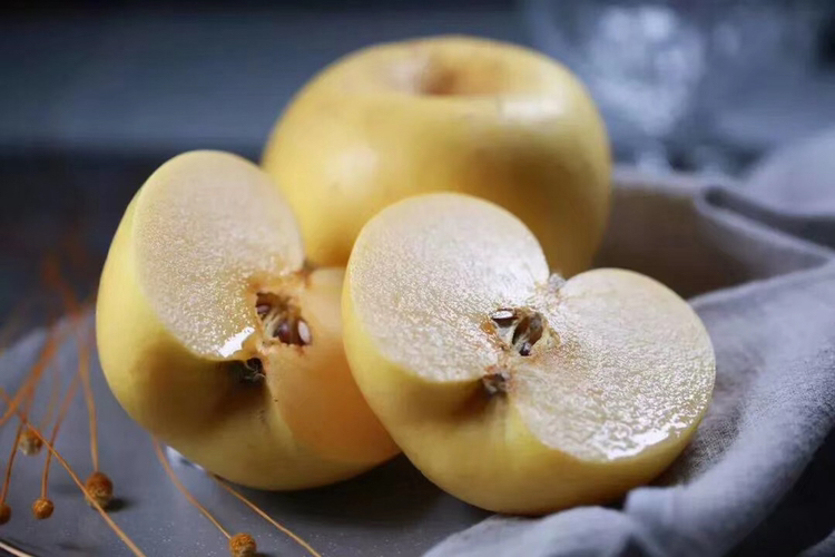 黄元帅苹果切开剖面图