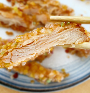鸡排 七彩脆皮鸡 香酥美味 整肉制作 纹理清晰可见
