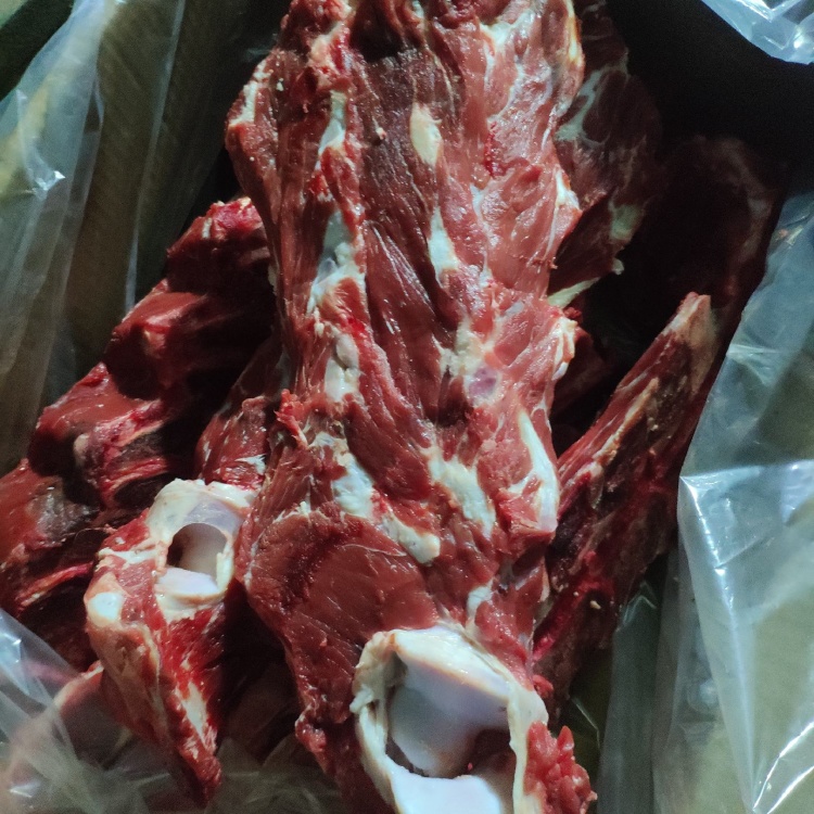 [牛骨头批发]满肉牛脖骨,国产纯干质量,天天屠宰出新货.价格19.