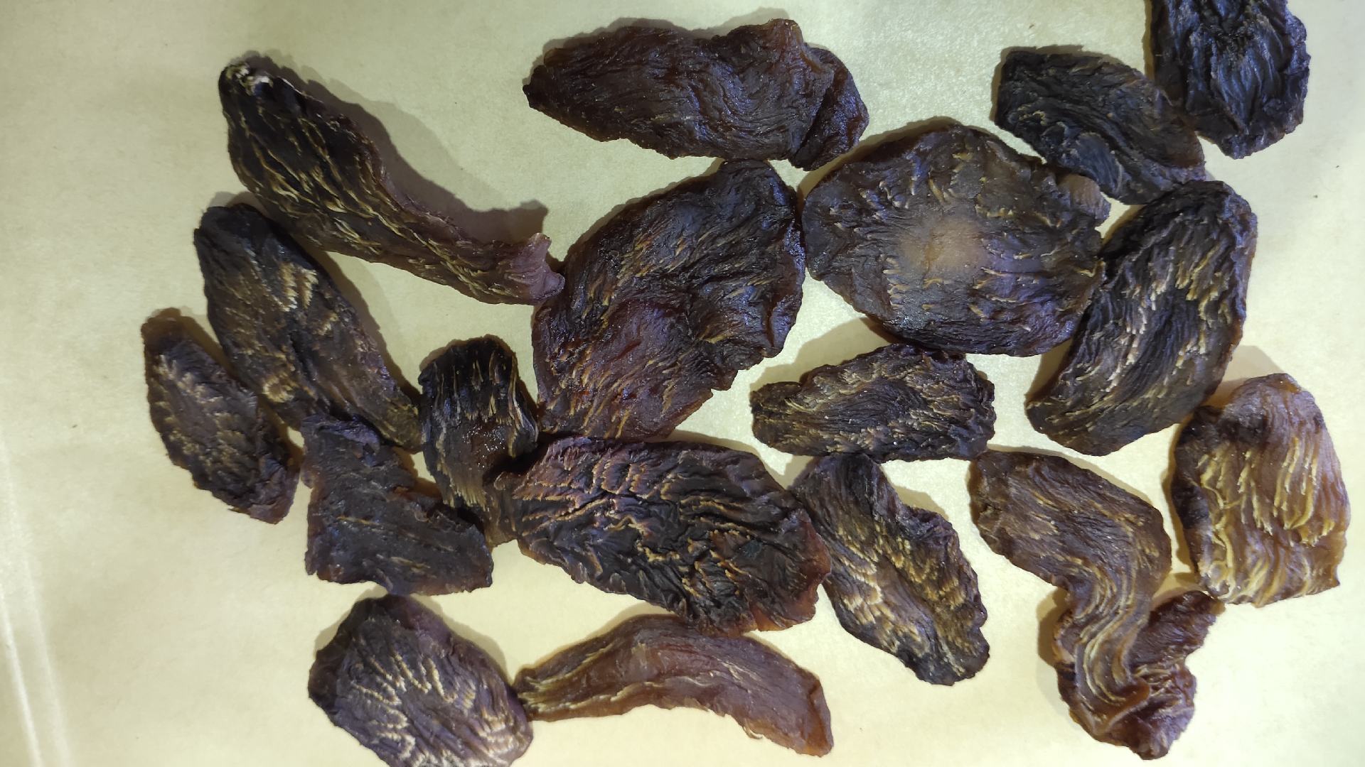 肉苁蓉植株与切片对比图