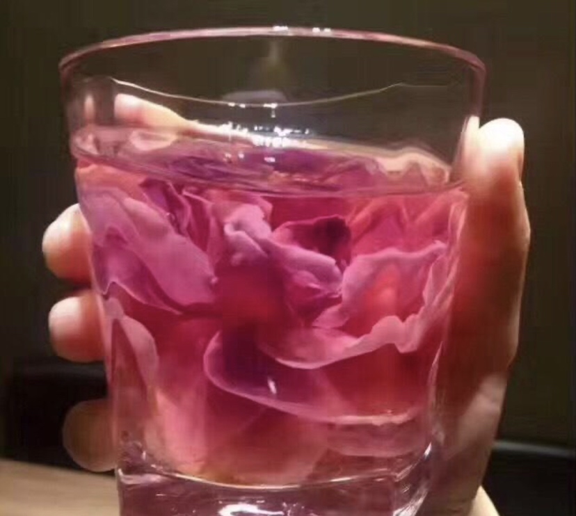 阳光玫瑰椰子奶昔特写图