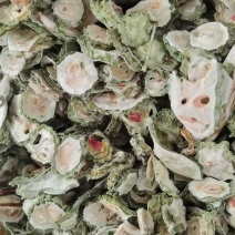 选用当季优质鲜苦瓜，空气能烘干机烘干而成
