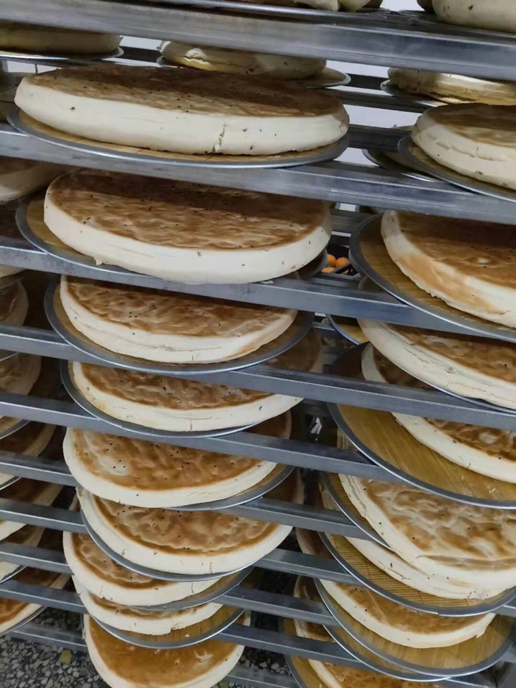 [锅盔批发]乾县锅盔馍纯手工锅盔现做现发价格5.99元/个 - 一亩田