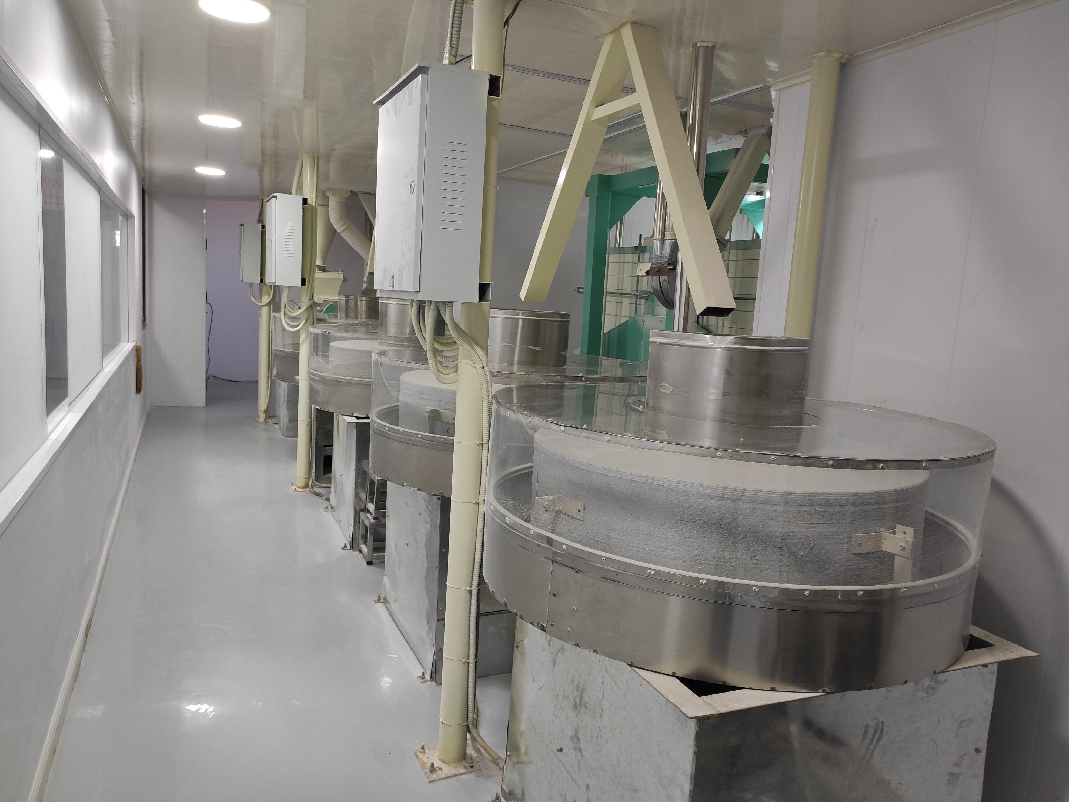 粉葛加工车间场景