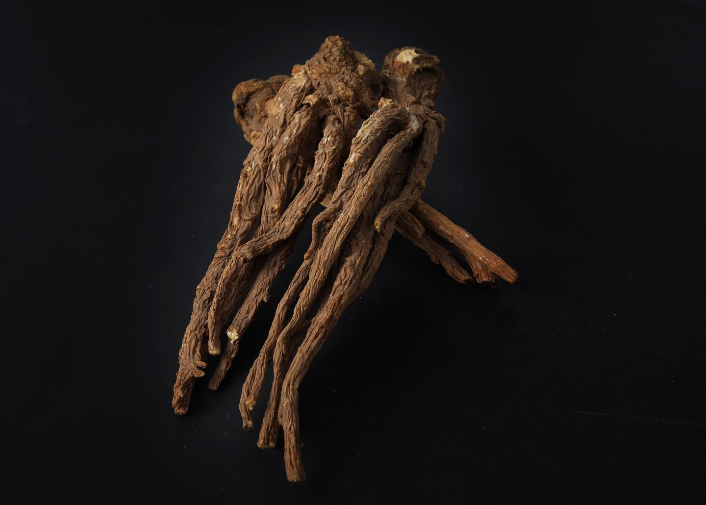 山药当归炖汤的食材准备图