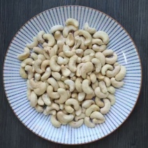 一德路450小号生腰果休闲零食口感很脆香味十足一件代发