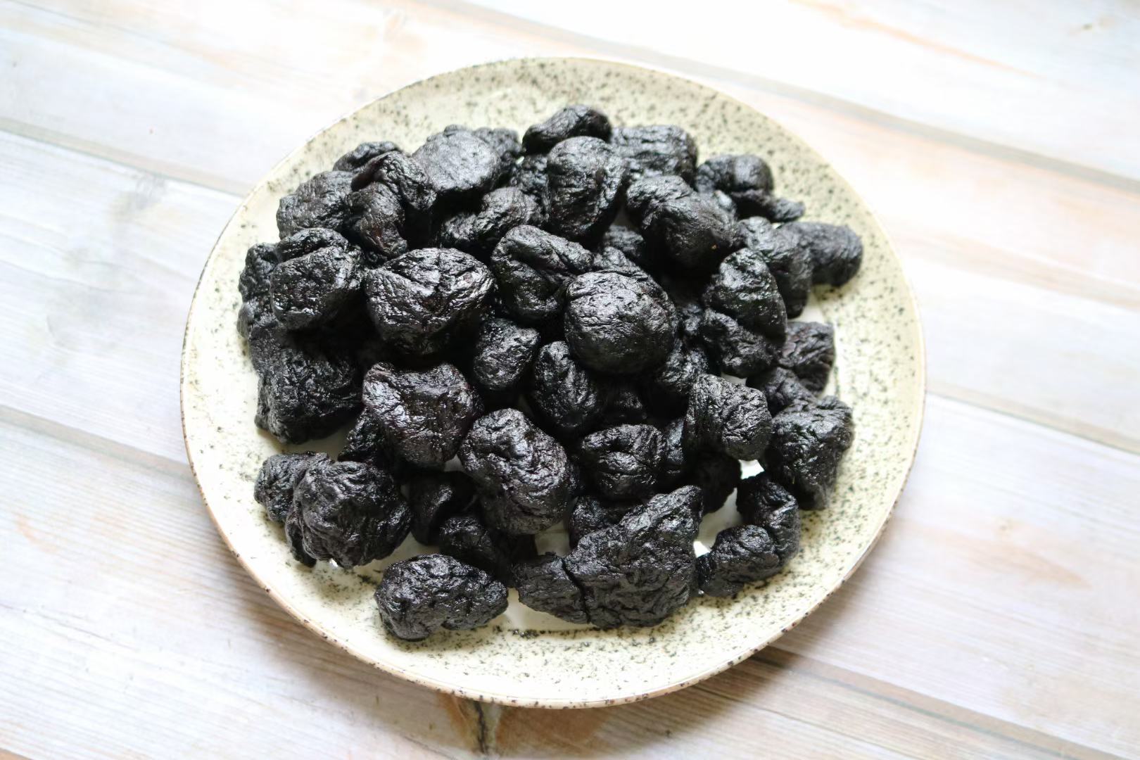 熟地黄干品特写