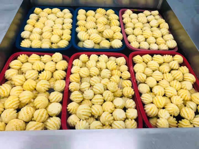 菠萝酸奶冰沙成品图