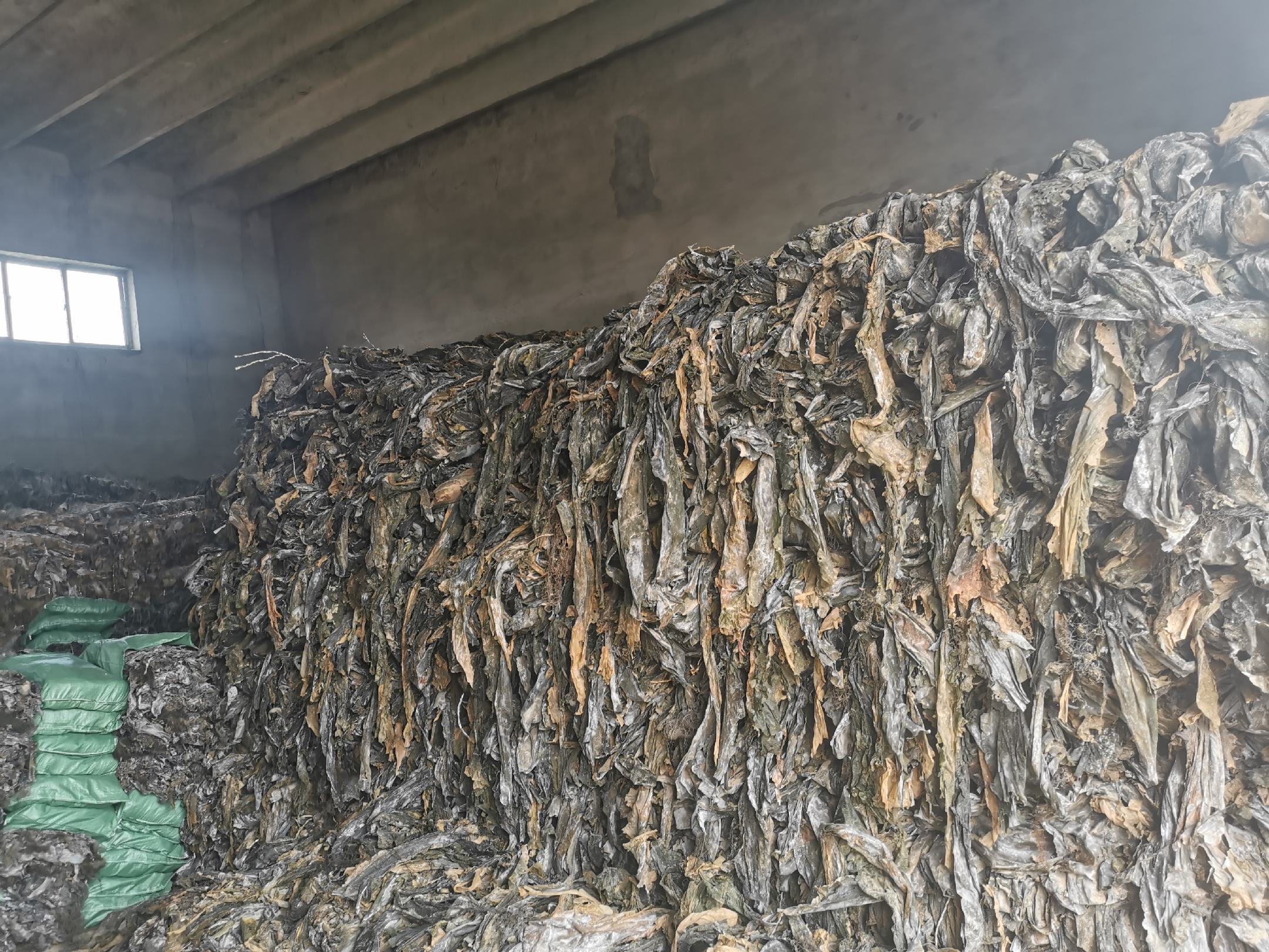 干海带储存方法有哪些 - 密封罐储存示意图