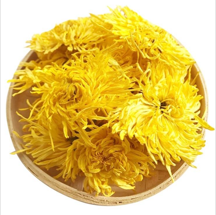 黄芪与菊花茶成品图