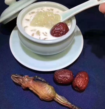 长白山林蛙油,块油和线油两种选择,一斤包邮.