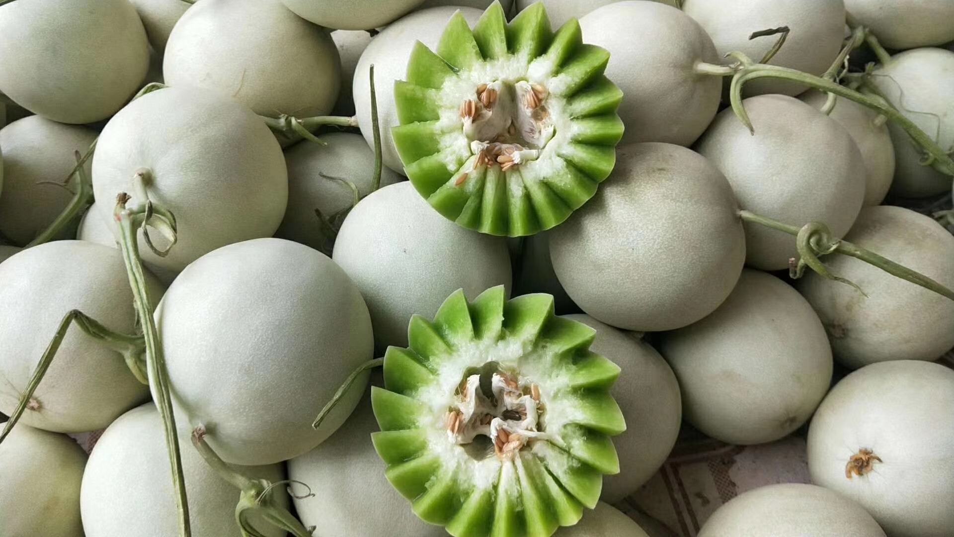 玉菇甜瓜切片摆盘图