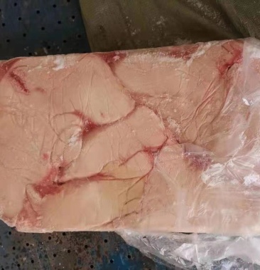 [油发肉皮批发]三角带皮槽头价格6.50元/斤 - 一亩田