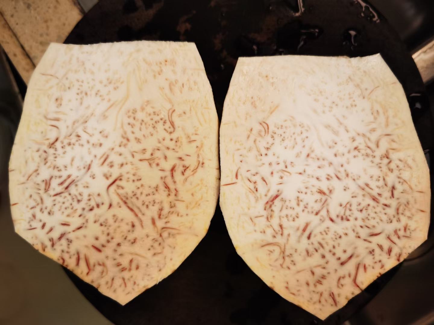 手工制作荔浦芋泥过程