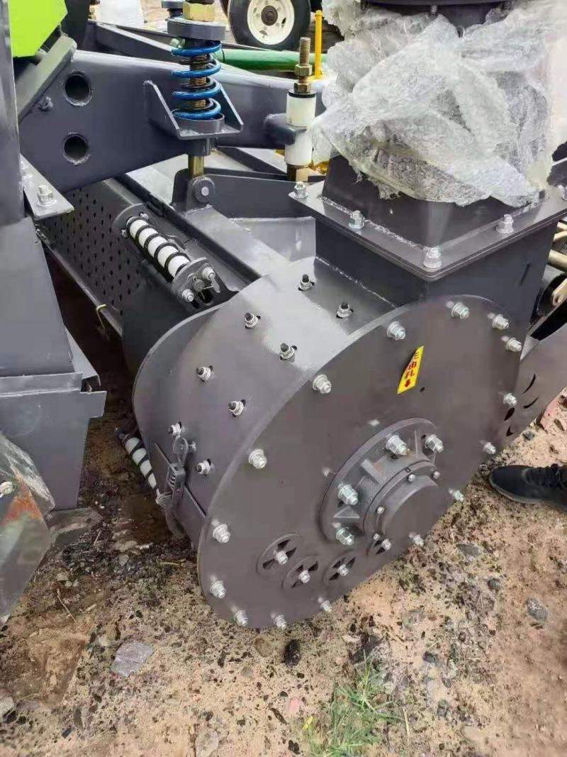 三次粉碎四次除尘打捆机,方捆打捆机,粉碎打捆机