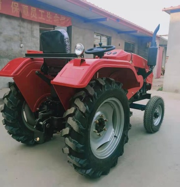 定制款单缸两驱28马力拖拉机后输出动力加大轮胎