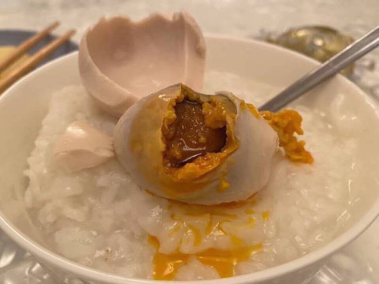 软鸭梨果泥配酸奶