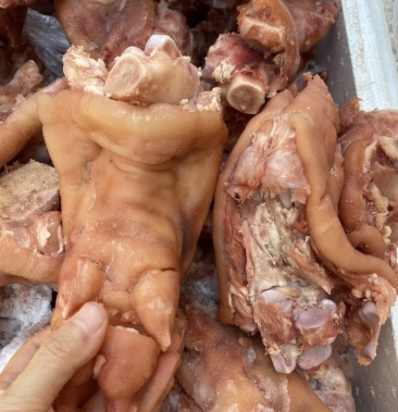 去骨卤猪脚卤猪蹄八成熟半成品去了大骨头的猪蹄