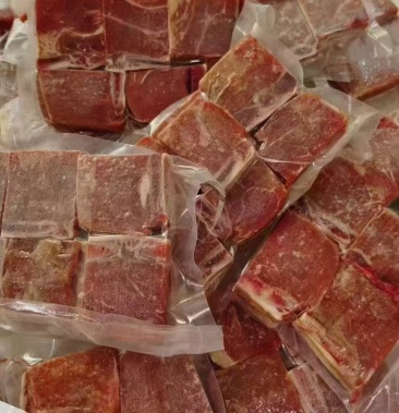 牛仔骨切片,切块,自助餐牛排