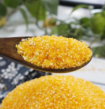 玉米糁 山东农家新苞谷珍玉米渗玉米渣粗细刚刚好大批量发货