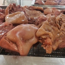 带皮熟马肉，传统老汤煮制，现杀现煮现发，食品厂一首货源