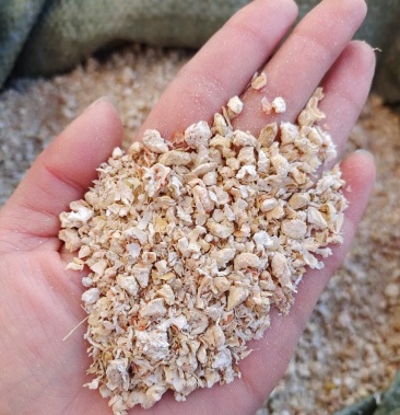 玉米芯颗粒大量优质玉米芯颗粒联系我时说在一亩田上看到的