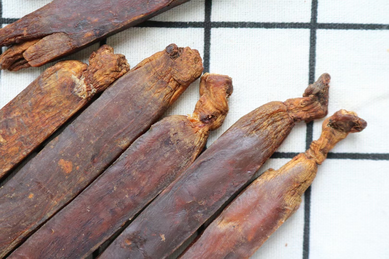 红参与变色现象