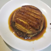 300克梅菜扣肉，600克梅菜扣肉，都有货