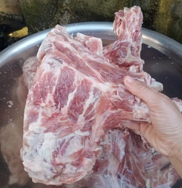 [排骨批发]带颈前排价格5.00元/斤 - 一亩田