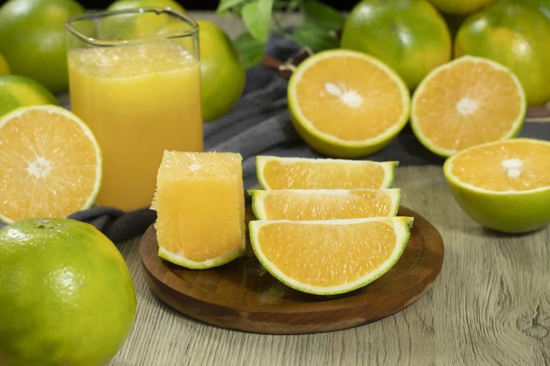 冰糖橙NFC橙汁的营养成分分析图