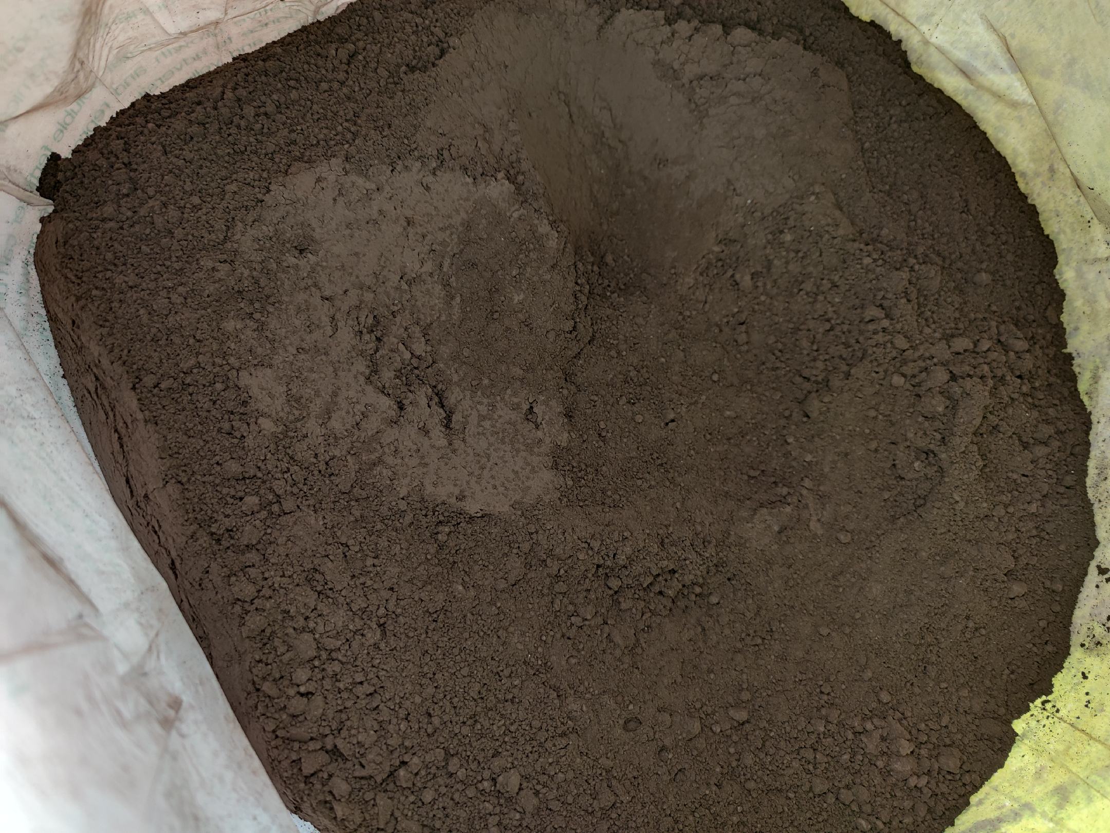 一张信息图表展示工业级柠檬酸钾的应用领域占比:食品工业占45%,医药制剂占25%,电镀工业占18%,水处理占8%,其他占4%,图表配色清晰,标注百分比,用于说明市场需求结构 工业级柠檬酸钾应用领域分布饼图