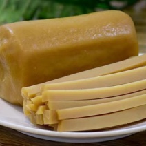 家乡纯手工制作的米豆腐，口感细嫩，香味甜蜜，多种吃法