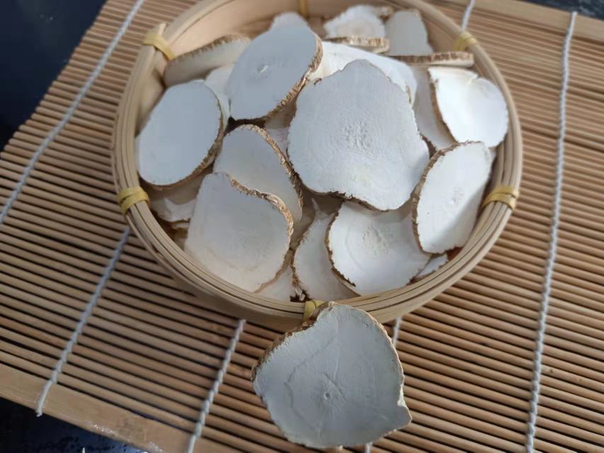 中药外敷治疗示意图