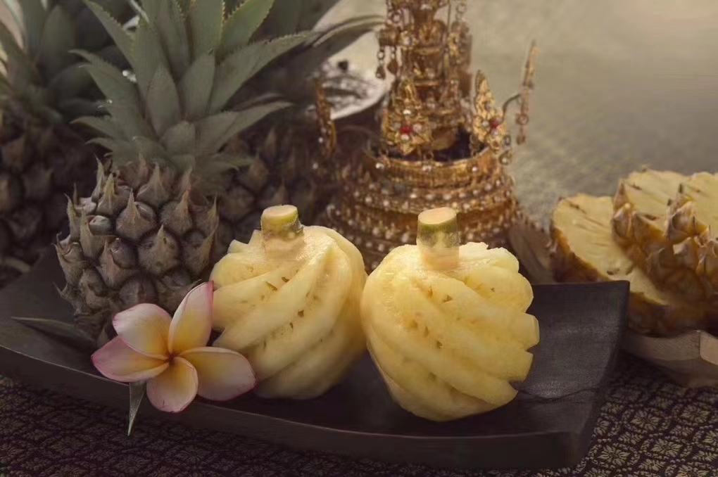 成品菠萝酒图片