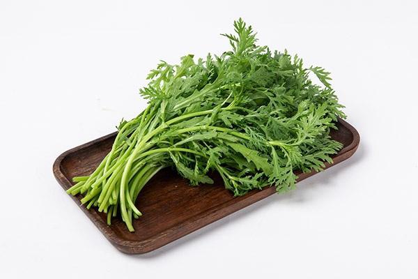 小叶茼蒿餐桌成品图