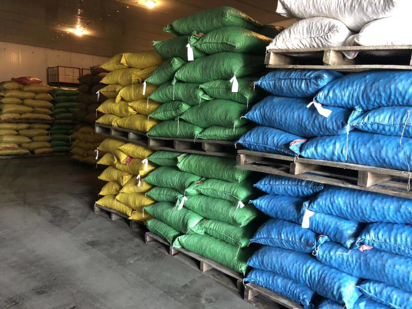 丹江口油板栗仁电商打包现场