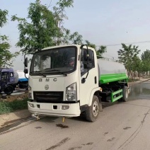 刚出车间欢迎订购奔马国五洒水车