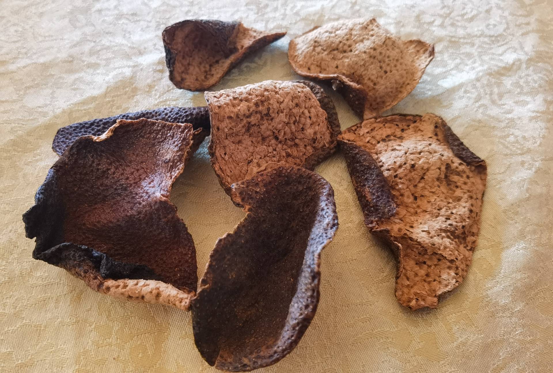 新会陈皮与高丽参配伍的标准化药膳饮片组合