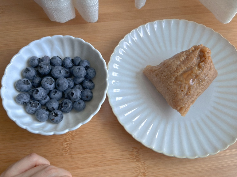 蓝莓与健康饮食搭配示意图