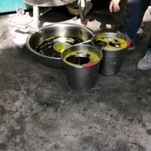 我们这里的纯本地油菜籽，货源充足，出油香，可视频验货