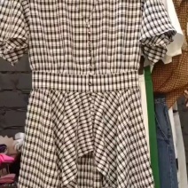 精品实体店女装