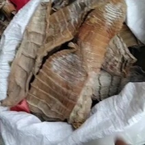笋干。太阳晒的笋干。以及电烤的笋干。