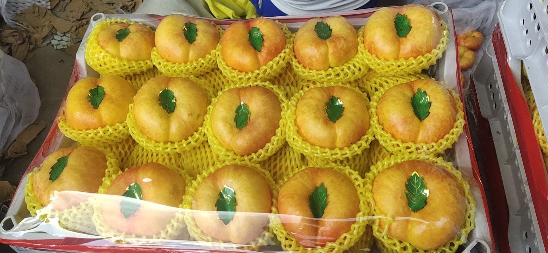 纽扣红油蟠桃产品组合展示